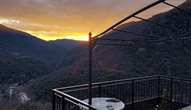 Typical Cévenole house with breathtaking views in Pied-de-Borne