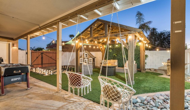 Unique Chique backyard! Games, pool & so much more!
