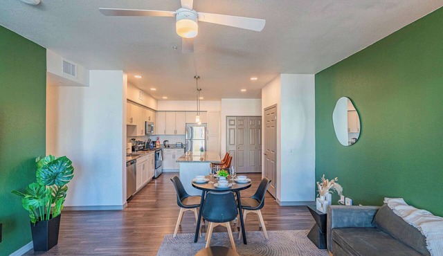 Upscale Retreat in Glendale | Pool Gym Parking
