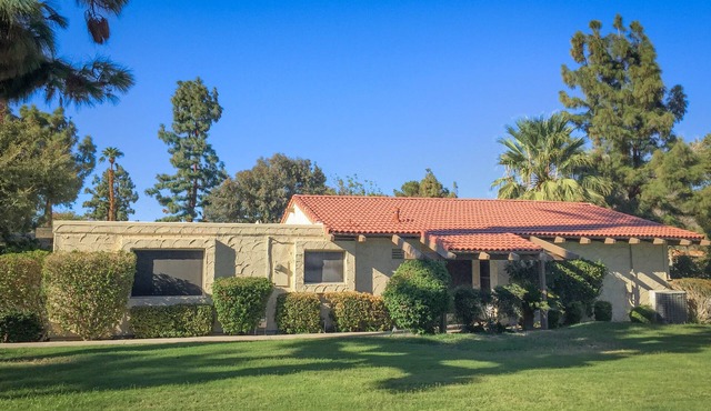 Vacation Condo with a Golf Course View in Indio