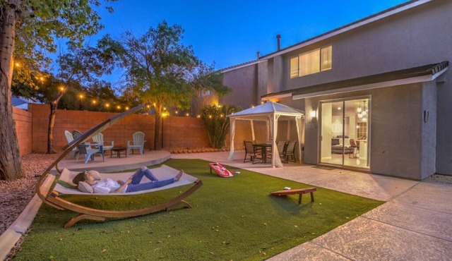 ☀♛Vegas Oasis ~ 5★ Location ~ Family/Biz❤️