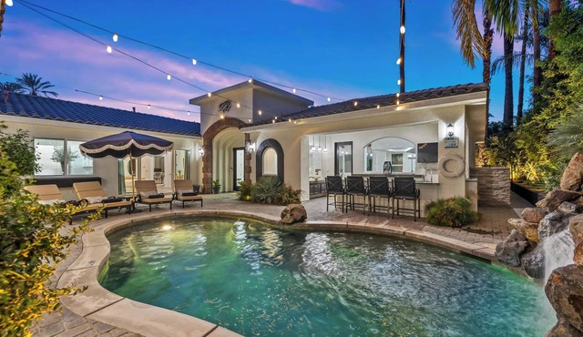 Velvet Palm - Elegant Oasis in Indian Wells