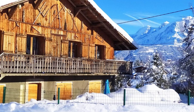 View not overlooked front of the chain of Mt BLANC ground floor with private terrace in Cordon