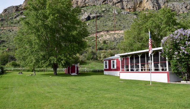 Views, Central AC, Location and Solitude in Irwin