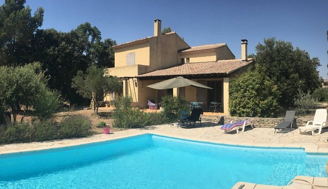 Villa La Roque-sur-Pernes, 4 bedrooms, 10 persons in La Roque-sur-Pernes