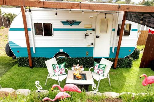 Vintage-Inspired Retro RV with Flamingo Theme Near Coast & Hiking Trails, El Cajon CA in El Cajon