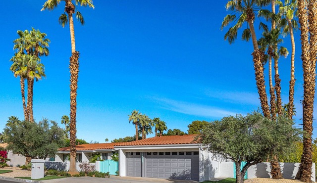 Welcome to Paseo Palms, a Luxury Retreat