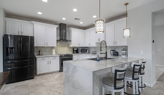Westgate Retreat, Family & Pet-Friendly 4BR Home