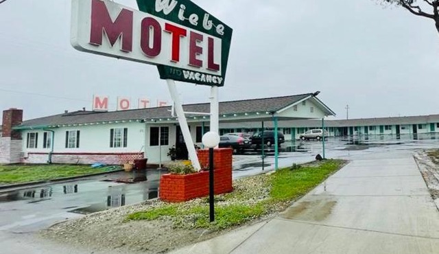 Wiebe Motel