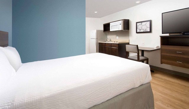 WoodSpring Suites Williston in Williston