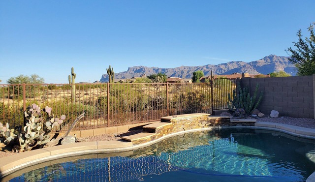 Your Peralta Paradise/Private Pool/Unobstructed Views