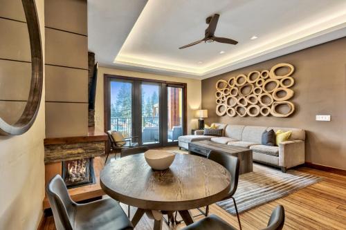 Zalanta 222 – Luxe Stay by Gondola Lake