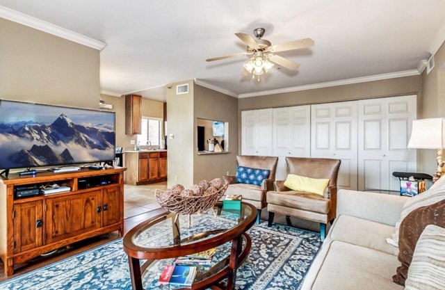 Spectacular 1 Bedroom Old Town Scottsdale Co