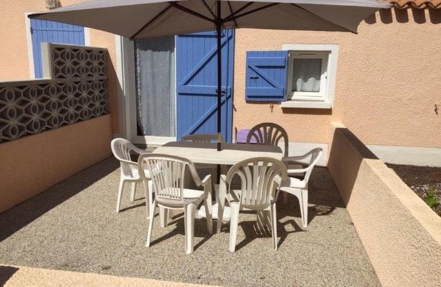 Villa 4 pers climatisée, piscine, près commerces et plage, courts de tennis à proximité - FR-1-81-219 in Le Barcarès