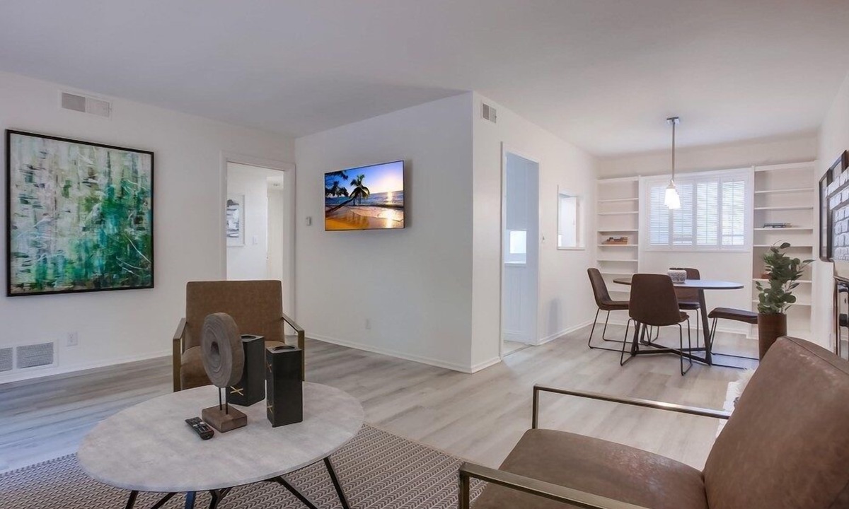 Beach Barber Tract Condo | 2 Dog Friendly Units + 2 Garages + Ocean 1 Block