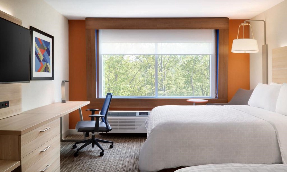 Bullhead City Hotel | Holiday Inn Express & Suites Bullhead City by IHG