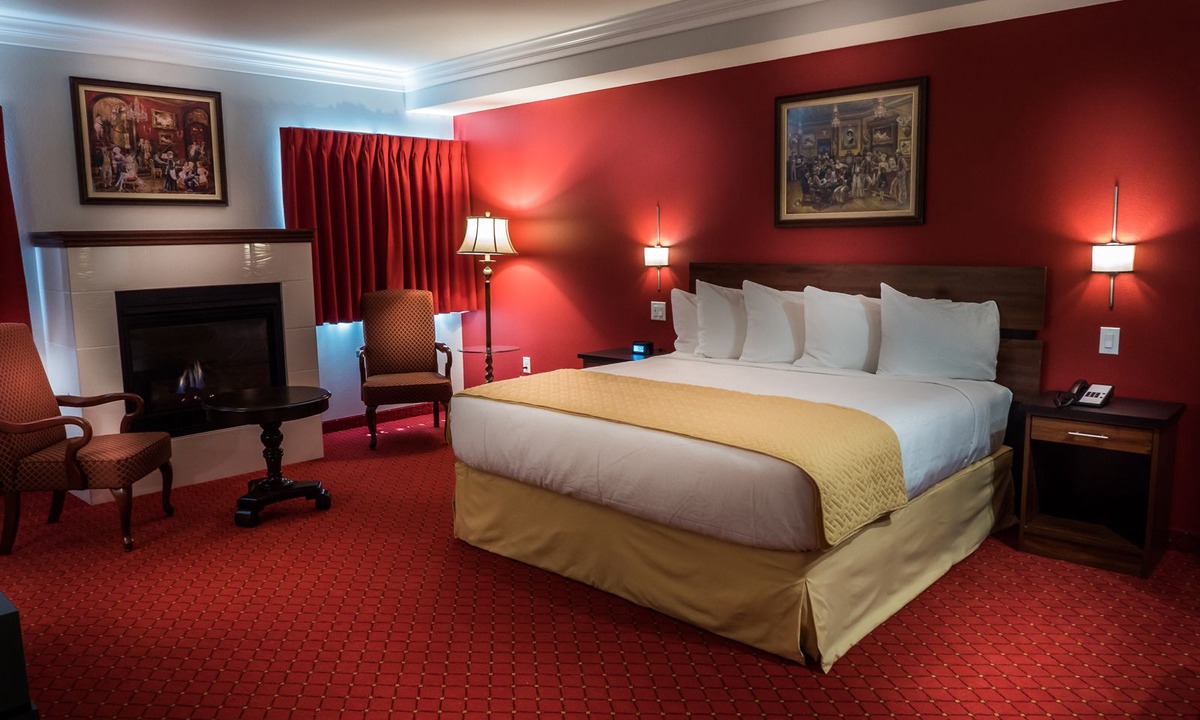 Midway Hotel | Skyline Hotel & Casino