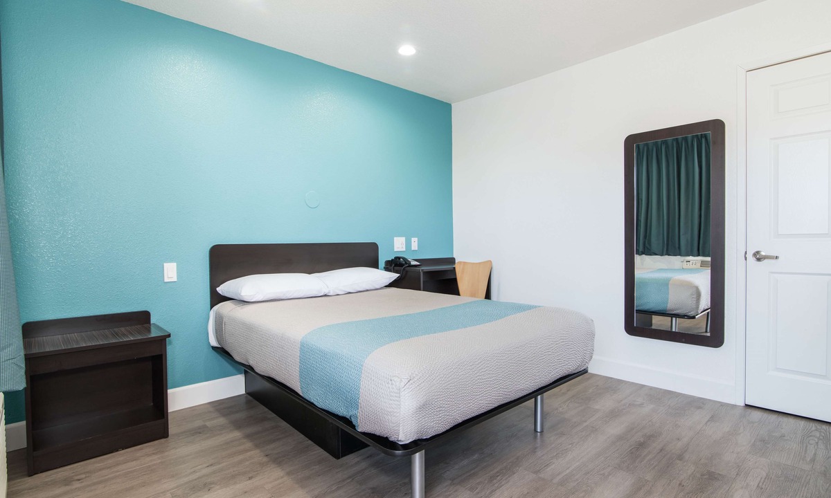Moreno Valley Hotel | Motel 6 Moreno Valley - Riverside March Air Base