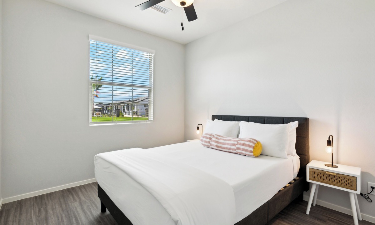 Casa Grande House | Dreamlight Modern Home with Pool and BBQ