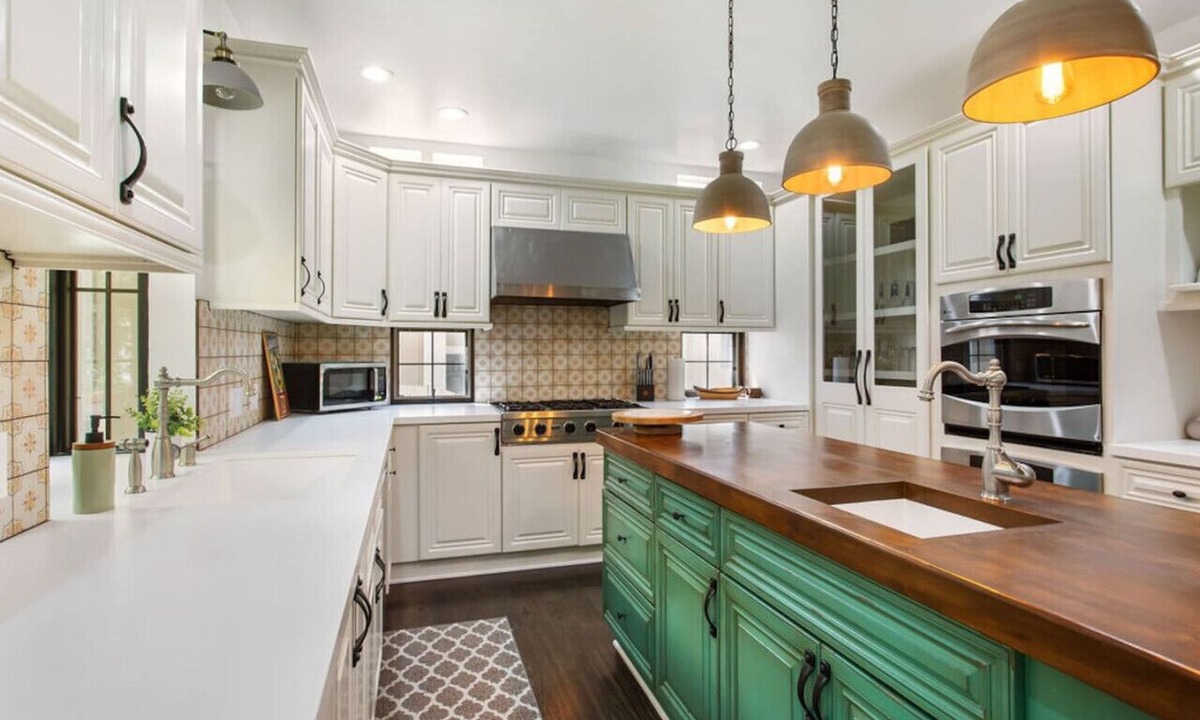 Beverly Glen House | ৎ୭ Lux Romantic Vintage in Bel Air ৎ୭ Jacuzzi & More.