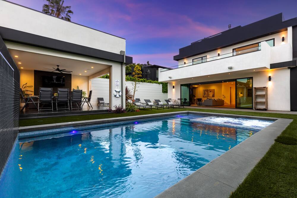 Carthay Circle House | Lindenhurst 2- Contemporary Modern Masterpiece In The Heart of West Hollywood