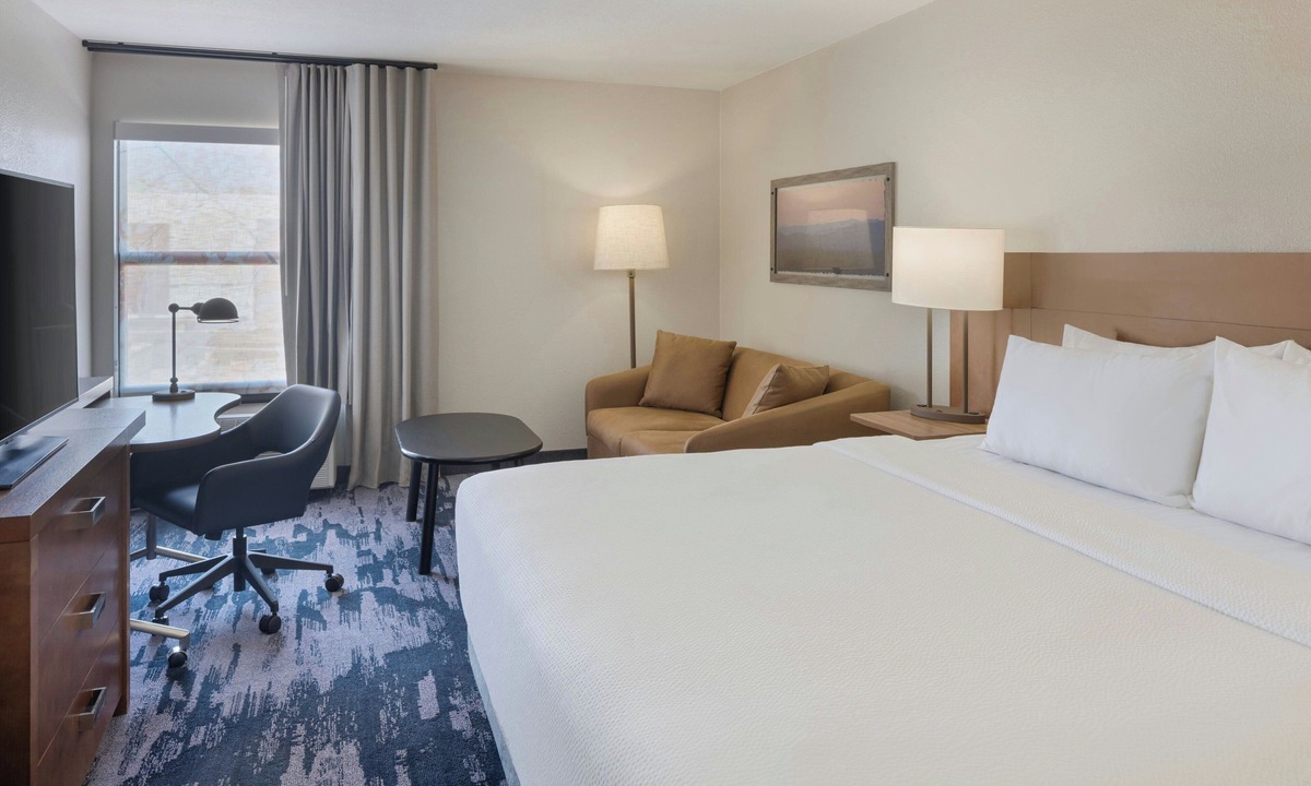 Las Vegas Hotel | Fairfield Inn Las Vegas Convention Center