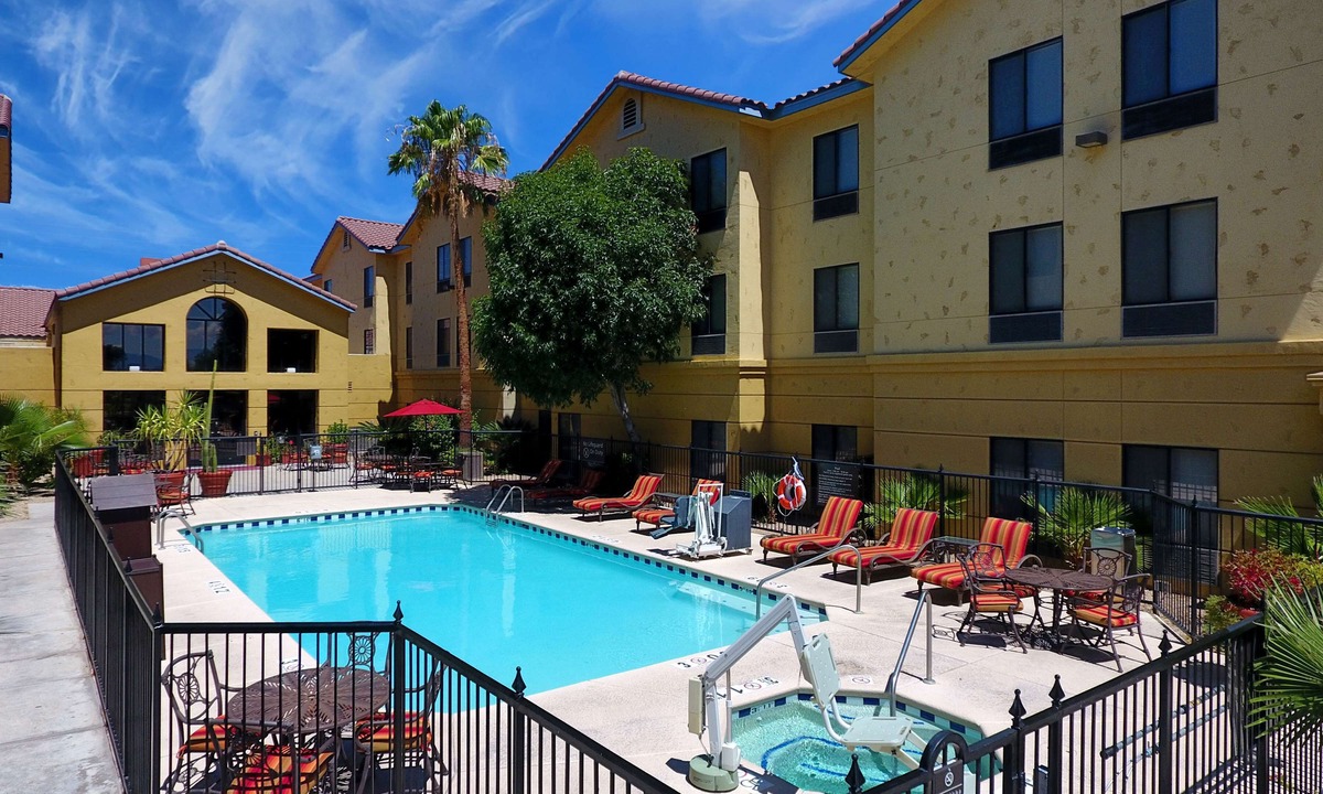 Casas Adobes Hotel | Hampton Inn & Suites Tucson-Mall