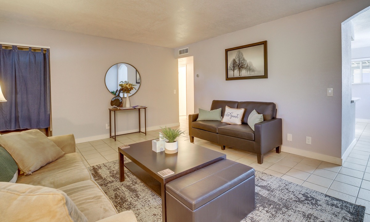 Cottonwood-Verde Village Cottage | Cozy Cottonwood Home w/Covered Patio & Gas Grill!