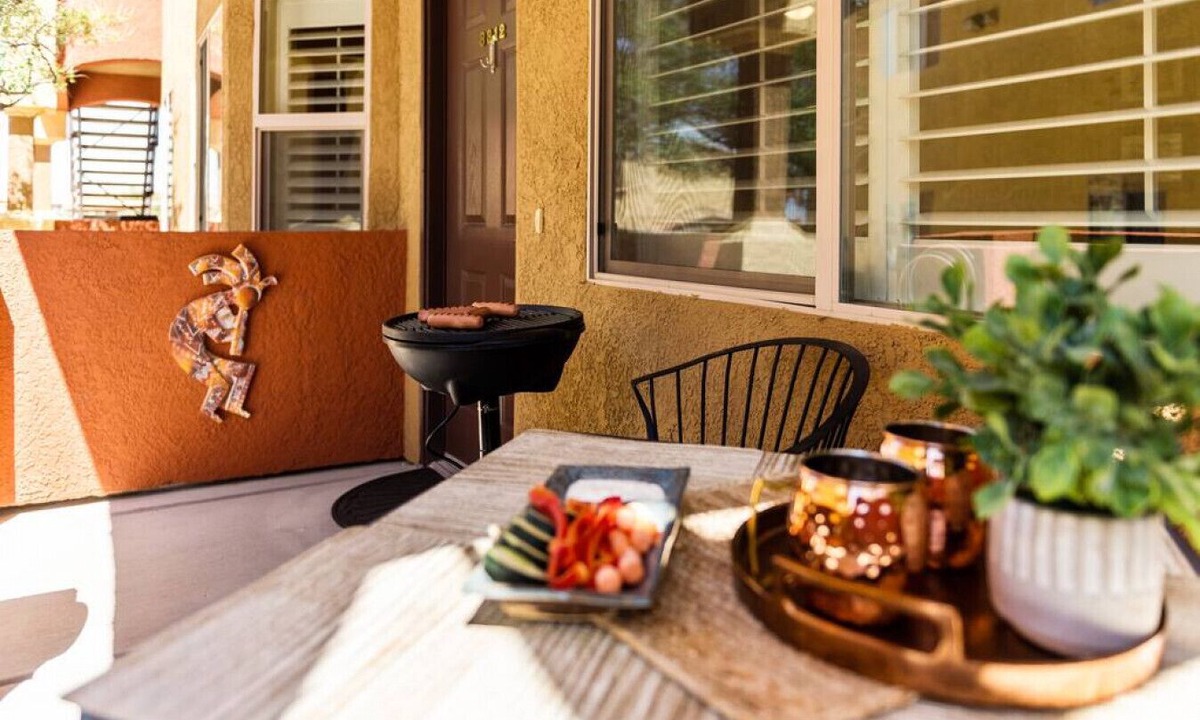 Mesquite Condo | Desert Valley Hide Out by J and Amy BL991341