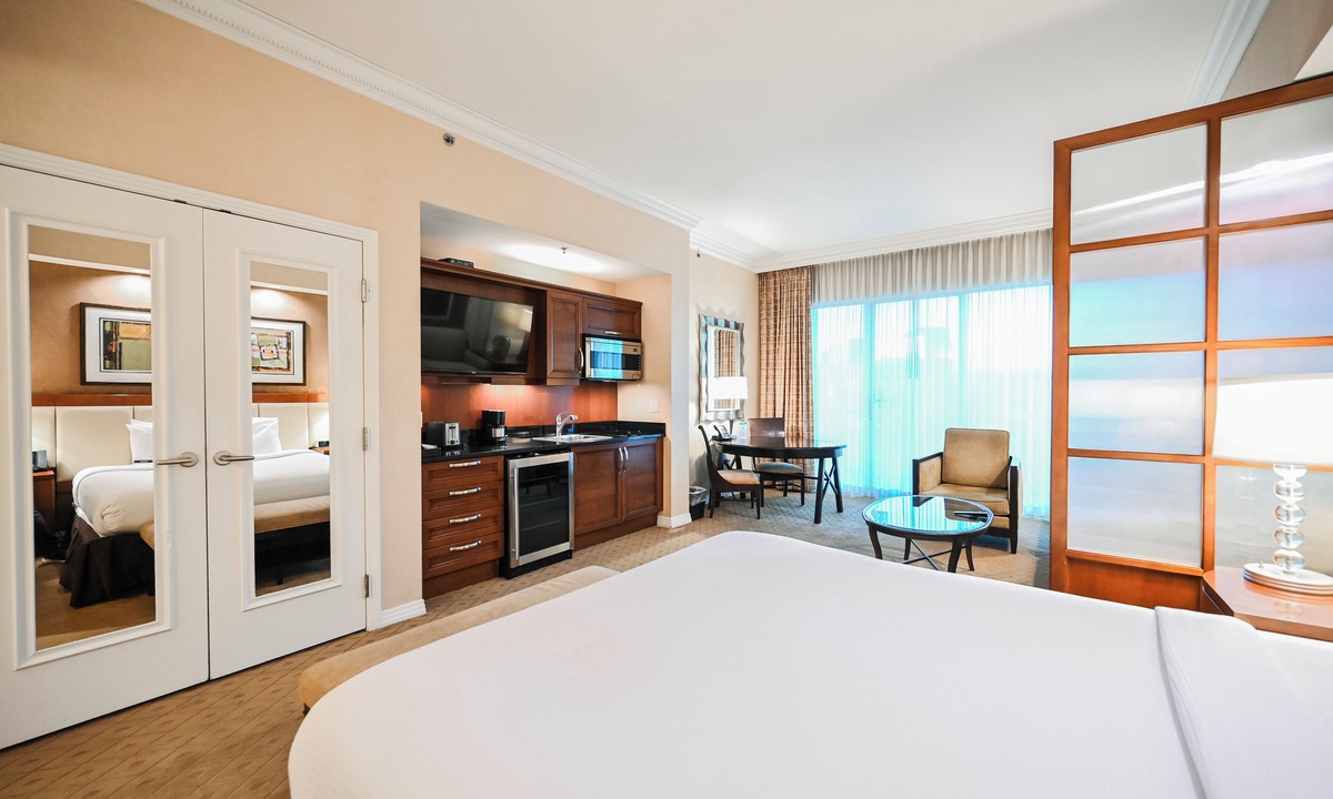 Las Vegas Apartment | StripViewSuites Two Bedroom at Signature