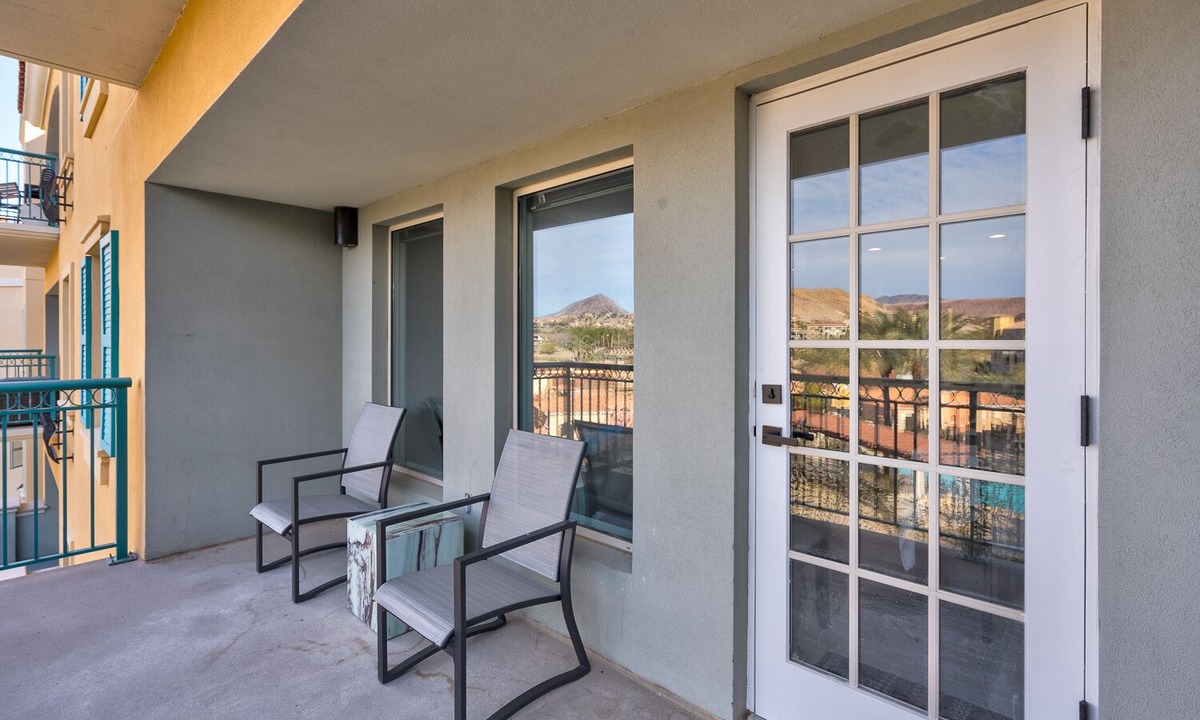 Lake Las Vegas Apartment | SVS: 2BD/2BA Lake Las Vegas Retreat | Private Balcony | Sleeps 6