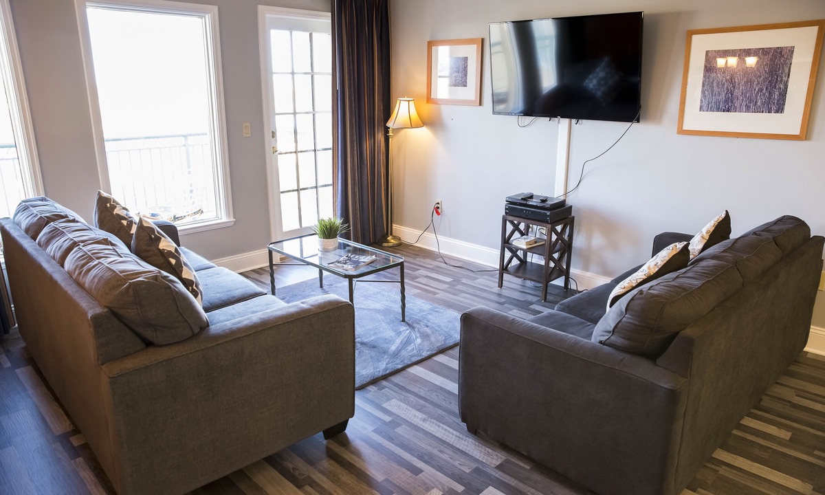 South Shore Condo | Top floor, BEST view, Viera condo at Lake Las Vegas!