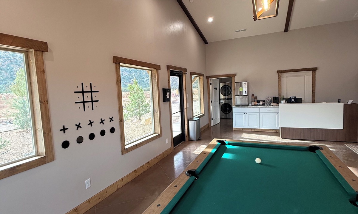 Apple Valley Cabin | Gooseberry Lodges