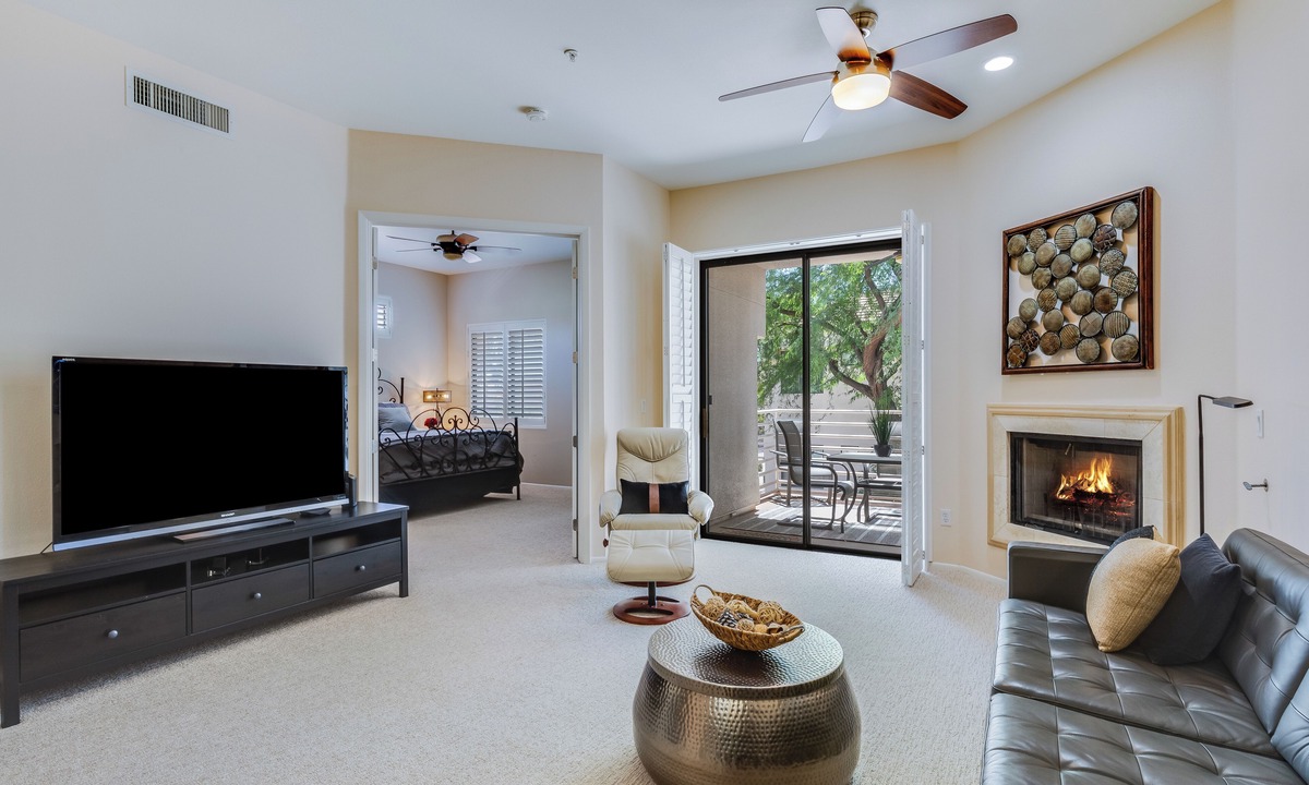 McCormick Ranch Condo | New this Season! Stunning Waterfront Living on McCormick Entertainment Corridor!