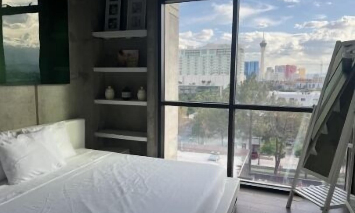 Downtown Las Vegas Condo | Balcony Luxury High Rise Downtown Fremont Casinos