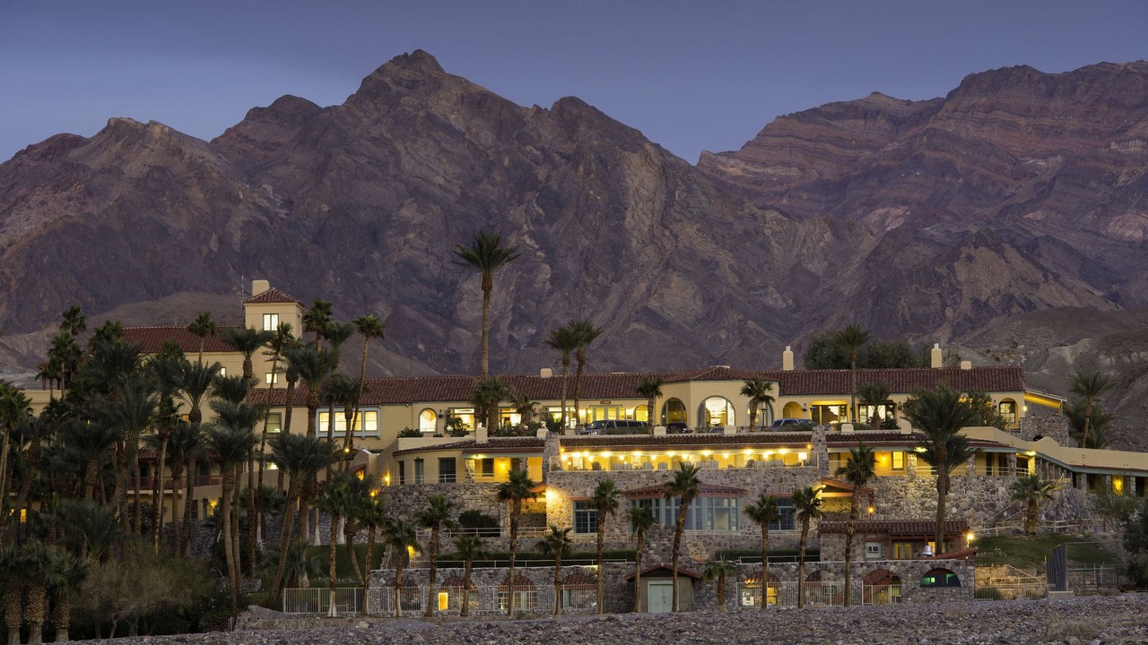 Photo of Buildings in Furnace Creek