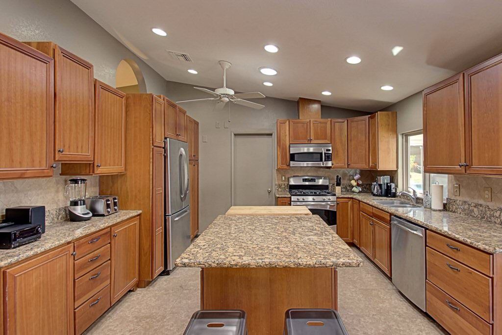 Photo of Kitchen in Racquet Club South