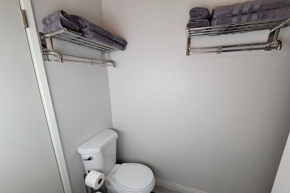 Photo of Bathroom in Sunrise Manor