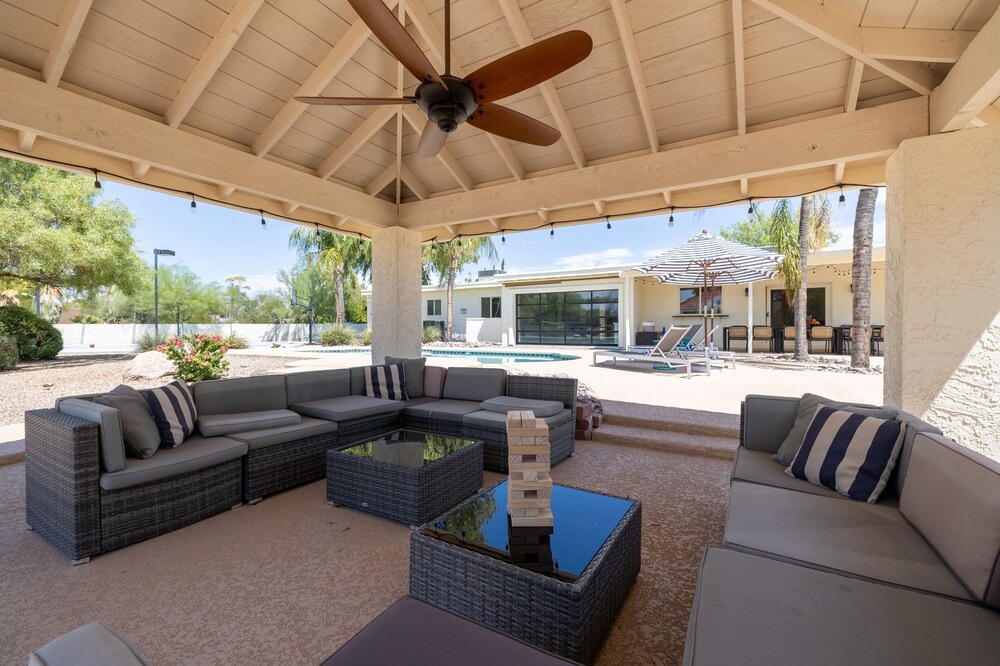 Photo of Outdoor in Paradise Valley Village