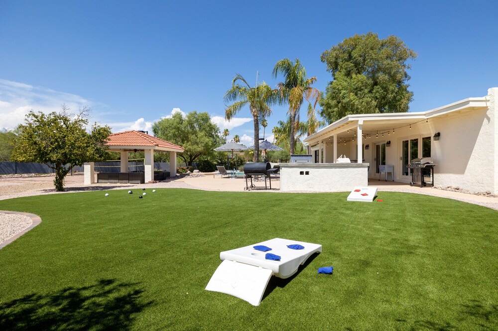 Photo of Others in Paradise Valley Village