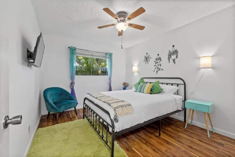 Photo of Bedroom in Greenacres