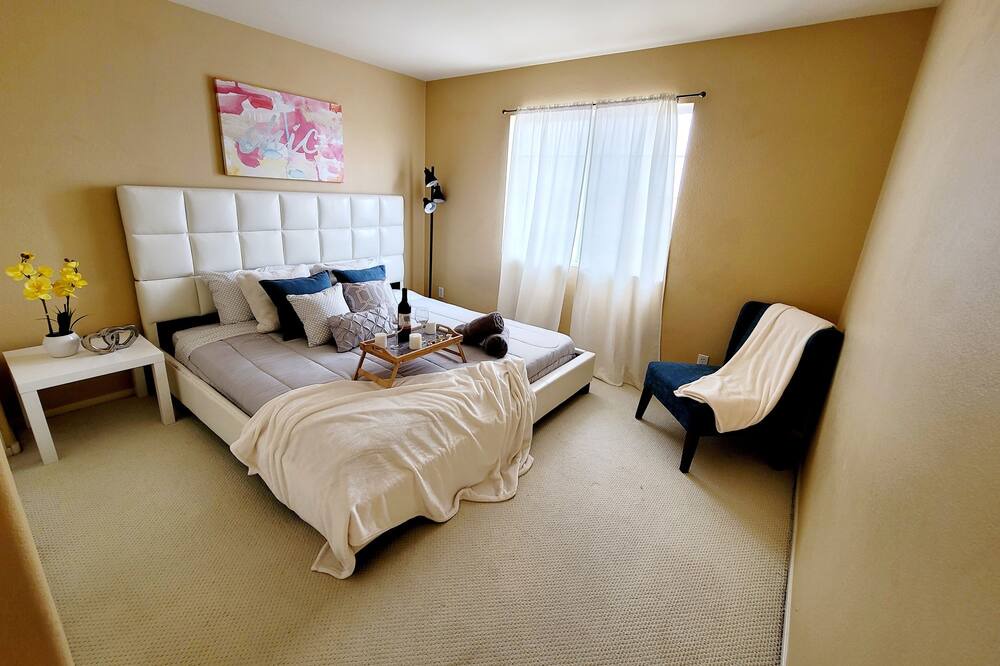Photo of Bedroom in Spring Valley