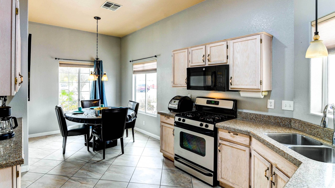 Photo of Kitchen in Centennial Hills