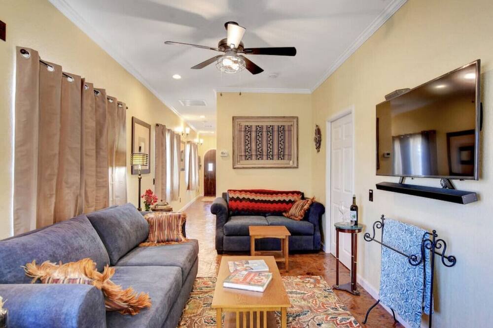 Photo of Bedroom in Sunrise Manor