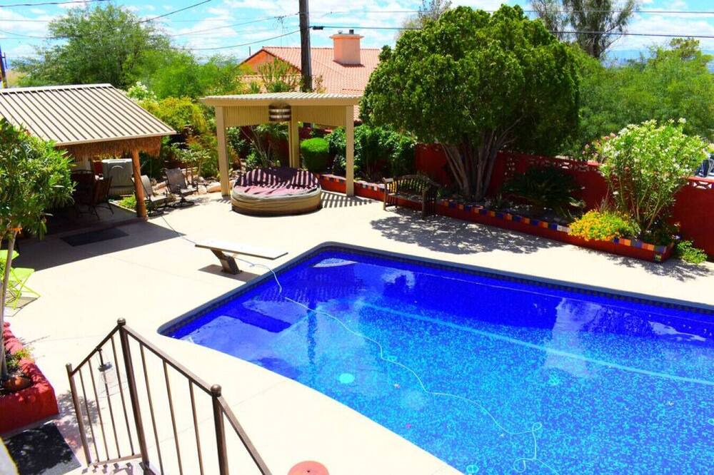 Photo of Outdoor in Sunrise Manor