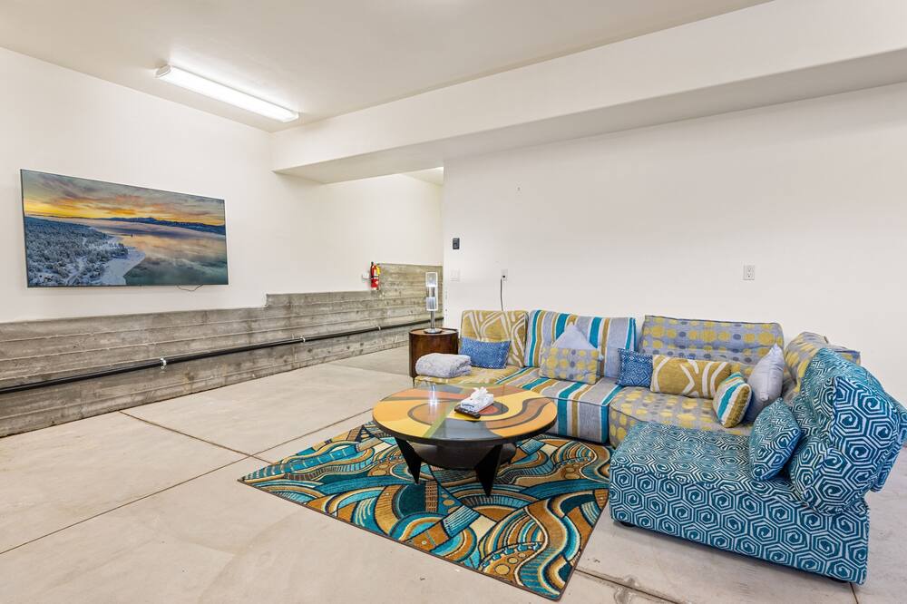 Photo of Livingroom in Boulder Bay