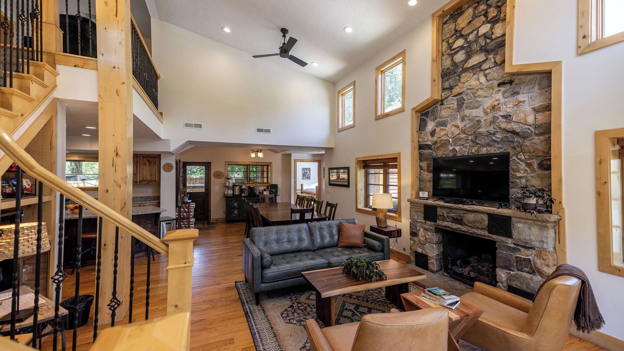 Photo of Livingroom in Holladay