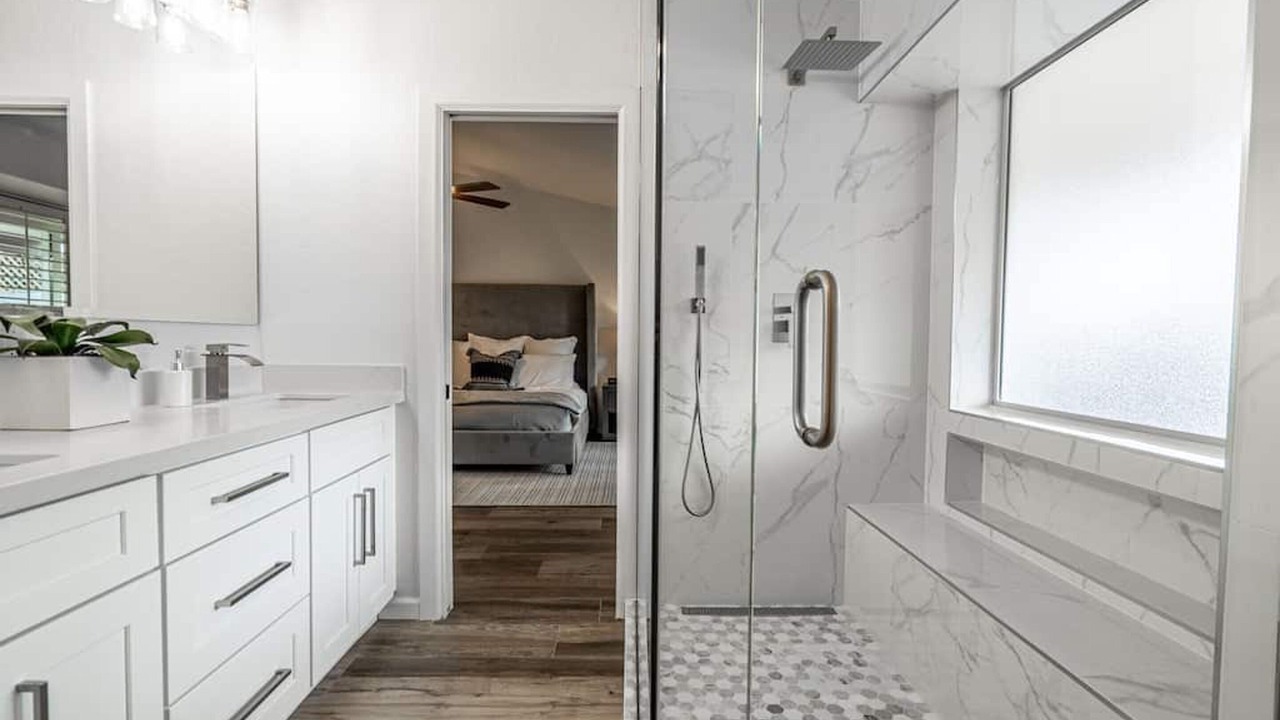 Photo of Bathroom in Continental Foothills