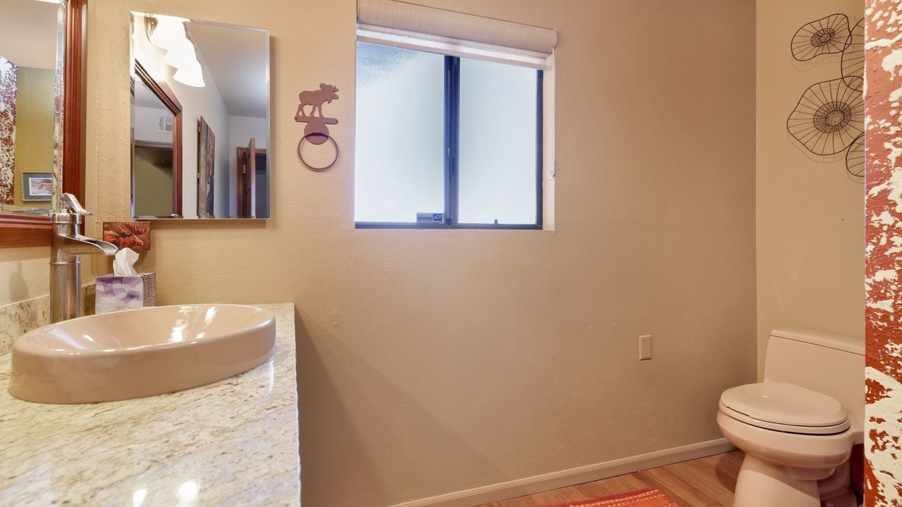 Photo of Bathroom in Summit Estates