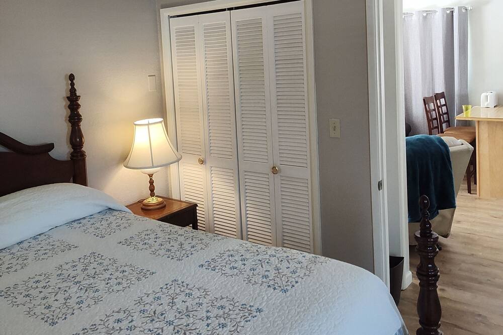 Photo of Bedroom in Strawberry